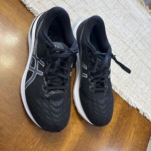 ASICS Women's GT-2000 11 Size 7.5 Black White Running Shoes Sneakers 1012B271